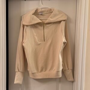 NWOT Elegant Cream Women's Turtleneck Sweater